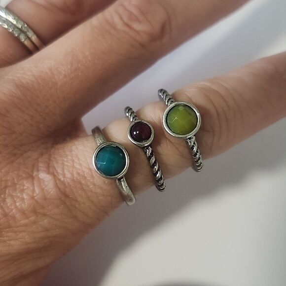 Antiqued Silver Tone Ring Set - Picture 3 of 4